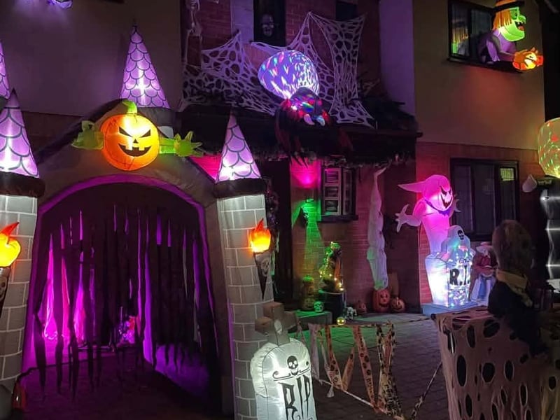 The Smith’s Spooky house said: "Ours will look like this tomorrow with displays in the garage and gazebos round the back for those that dare."