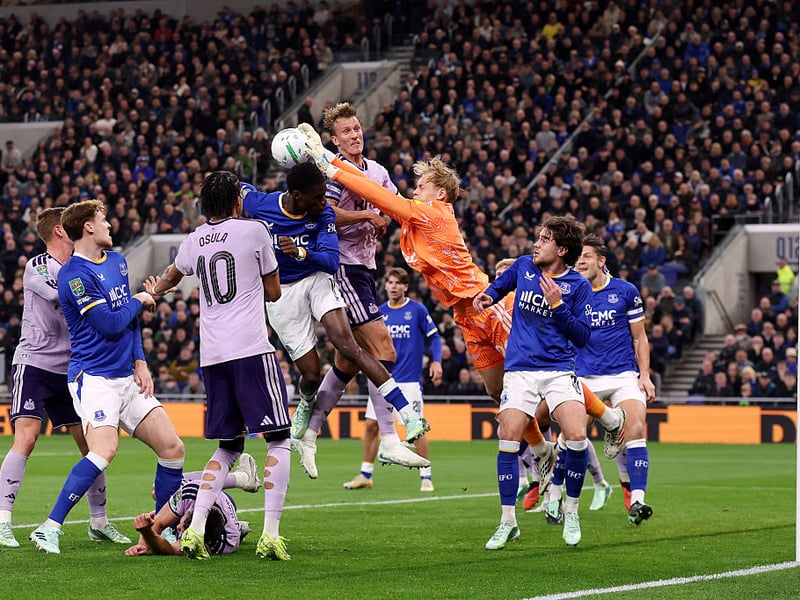Watched as those in front of him made some costly individual errors. Nothing he could do about any of the goals he conceded.
