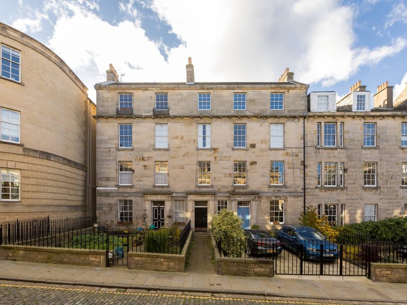 Forming part of a B-listed Georgian tenement conversion, this two-bed flat in Broughton is ready for a new owner to put their stamp on the place.