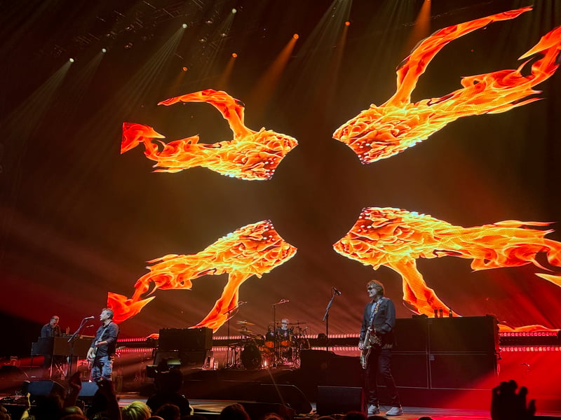 It was the first date in the bands' UK arena tour.