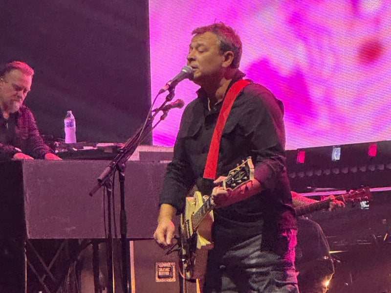 The Manic Street Preachers were up first at the Hydro as part of their co-headlining tour with Suede.