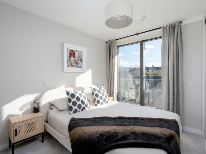 This Leith property also benefits from combi powered gas central heating and triple glazing.