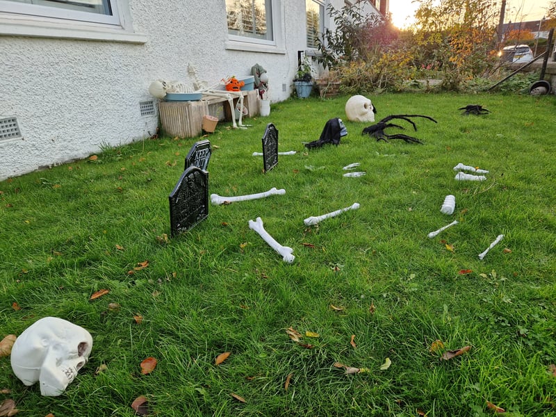 The garden of this Broomhall home has been turned into a spooky graveyard for Halloween.