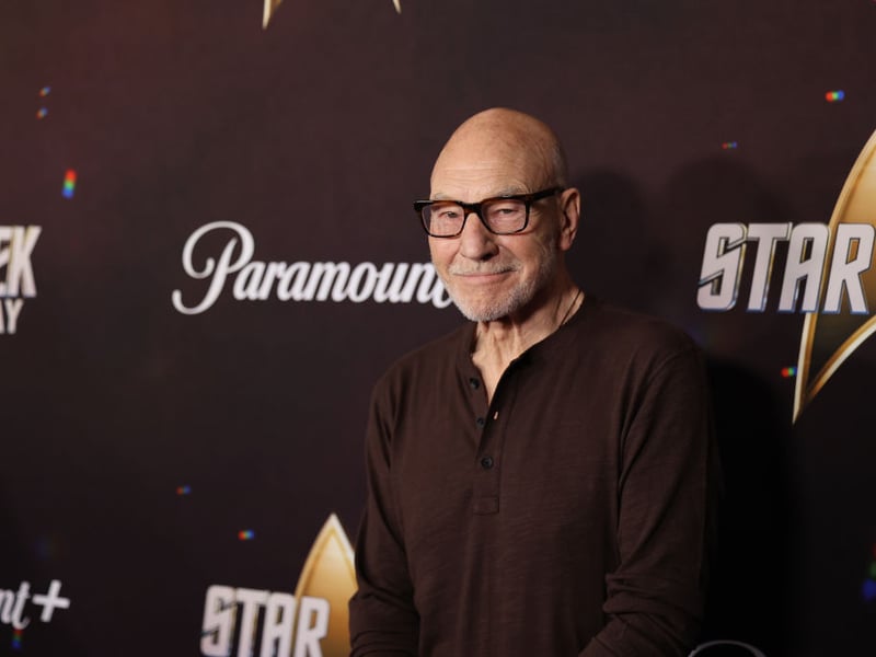 "William Shatner has one style. We have completely contrasting personalities. We're very good friends. I adore him, but we're very different people, so they were smart enough to write characters that reflected that."