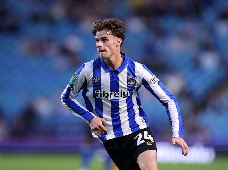 After starting on the right in midweek, Morrison’s potential return to the starting XI could see Gray move across to the left flank against Blackpool. If both Morrison and Slattery are selected, Davis Keillor-Dunn and Gray could compete for the remaining spot in the attacking three behind the striker. Keillor-Dunn is less effective when deployed out wide, which could give Gray the edge in the battle to retain his place.