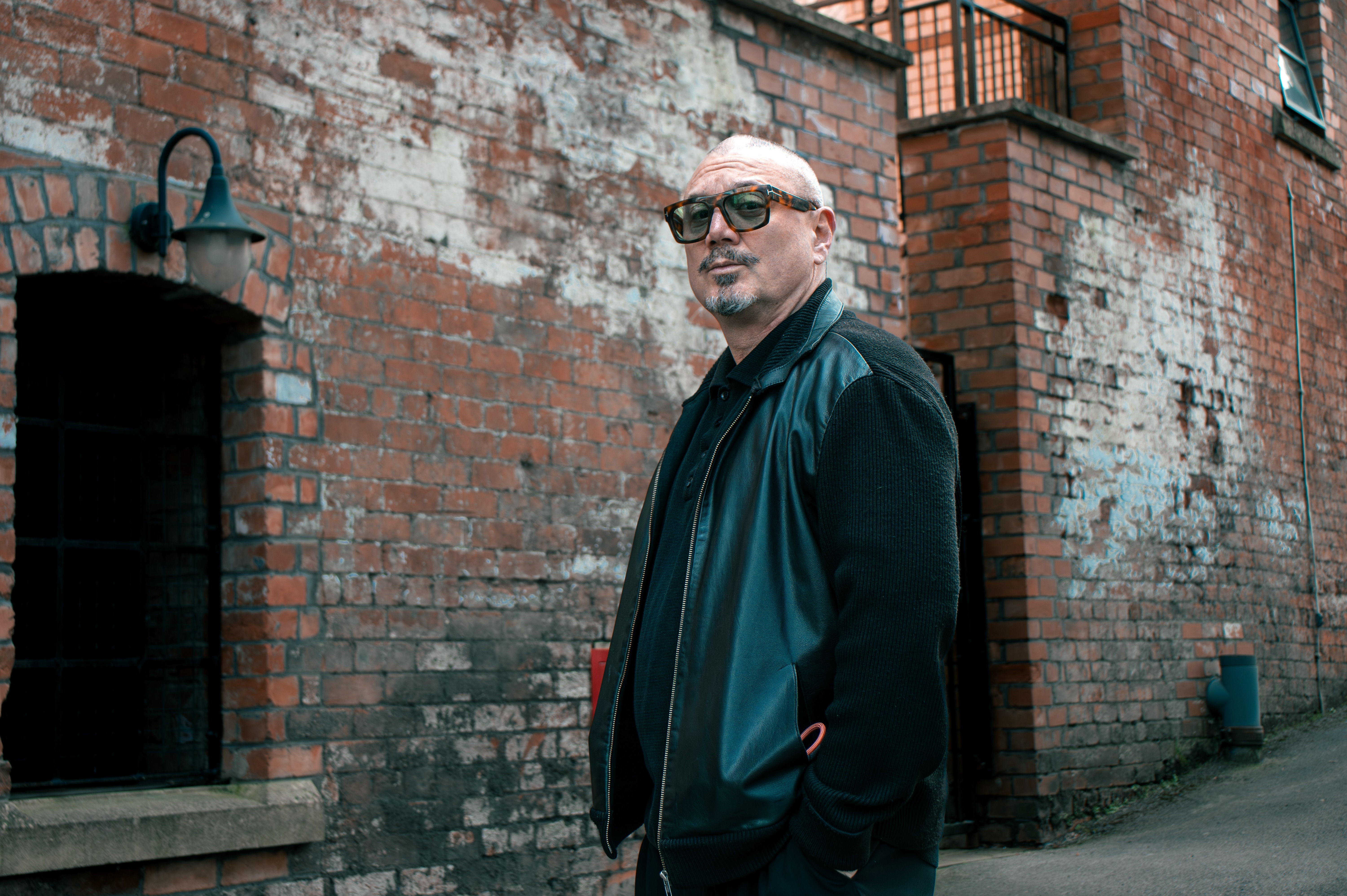 Fun Lovin Criminal Huey Morgan plays Belfast & Derry this weekend